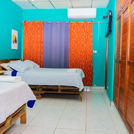 Hostal Familiar Argeñal David Exterior foto