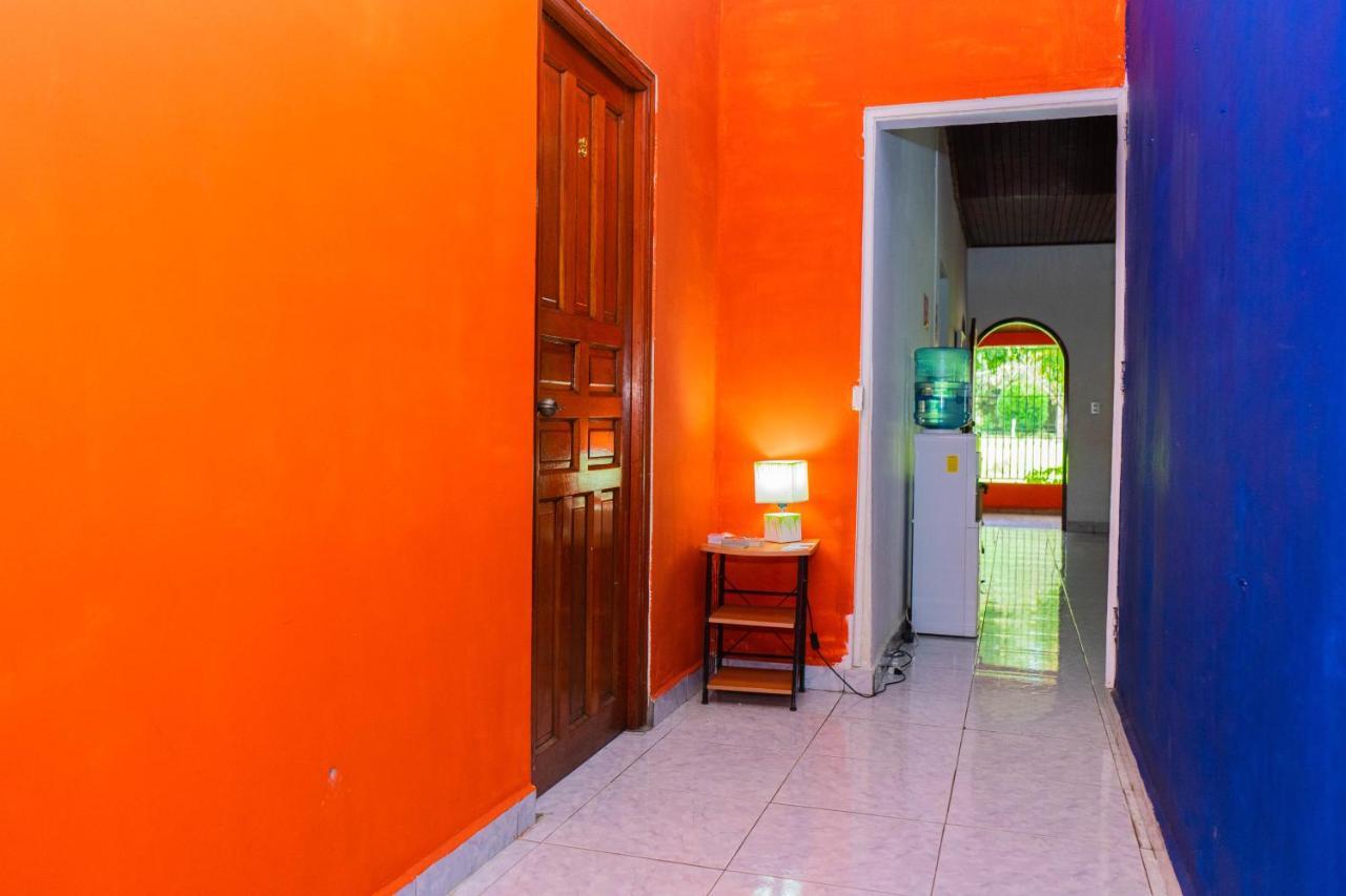 Familiar Argeñal Hostal *