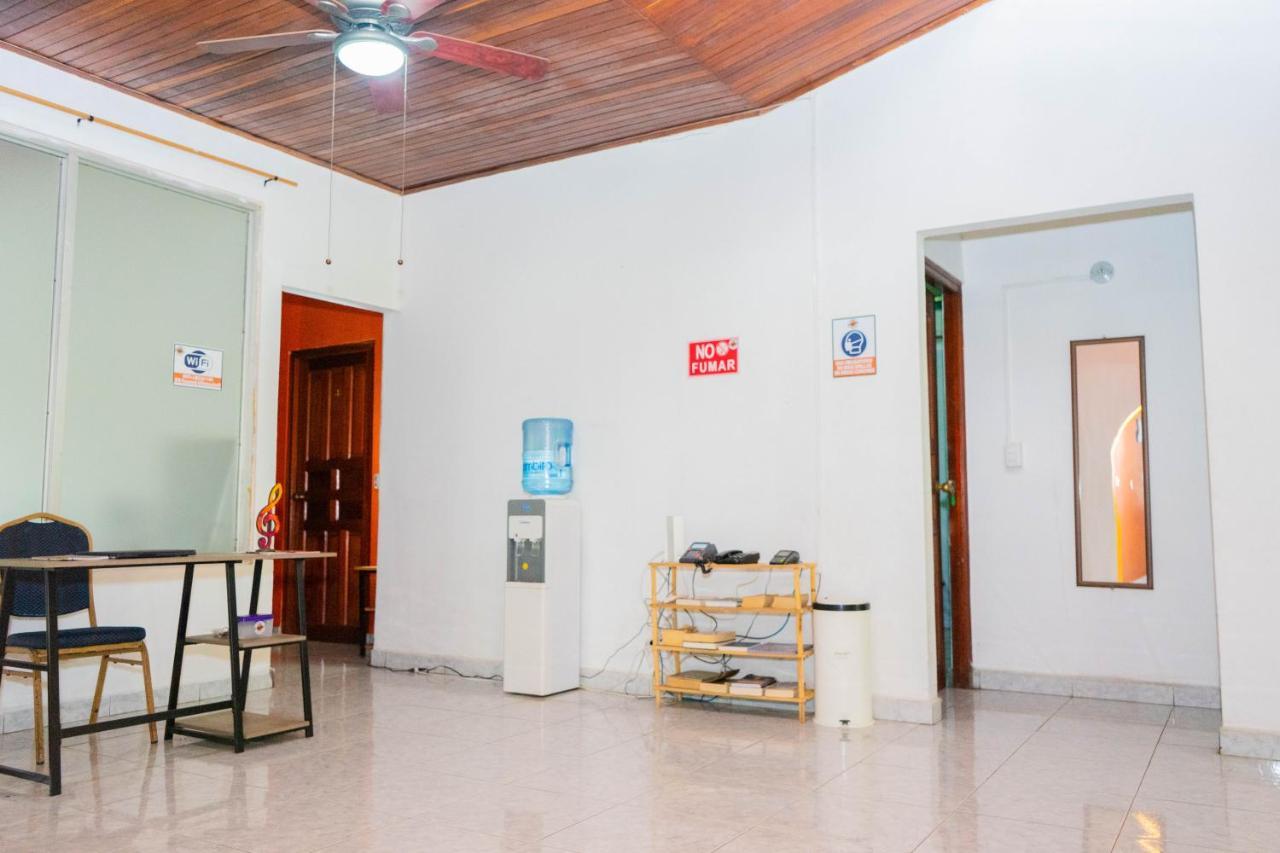 Hostal Familiar Argeñal *